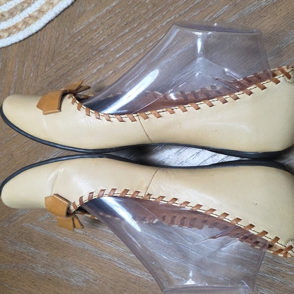 Born Leather Whipstich Ballet Flats, Size 9 - Picture 6 of 10